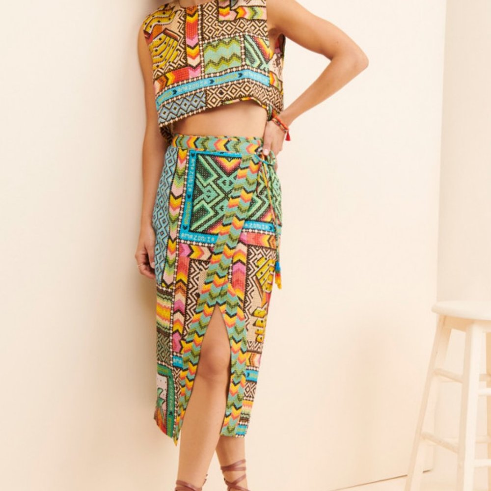 NWT Farm Rio Banana Scarves Crop Top